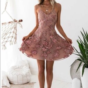 EMBROIDERY ROSE DRESS